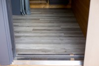 Кварцевый ламинат 32/41 1211/68W906 Натуральный Дуб Горный ручей 1220x150 3.5мм фаска есть Home Expert Кварцевый ламинат 32/41 1211/68W906 Натуральный Дуб Горный ручей 1220x150 3.5мм фаска есть Home Expert