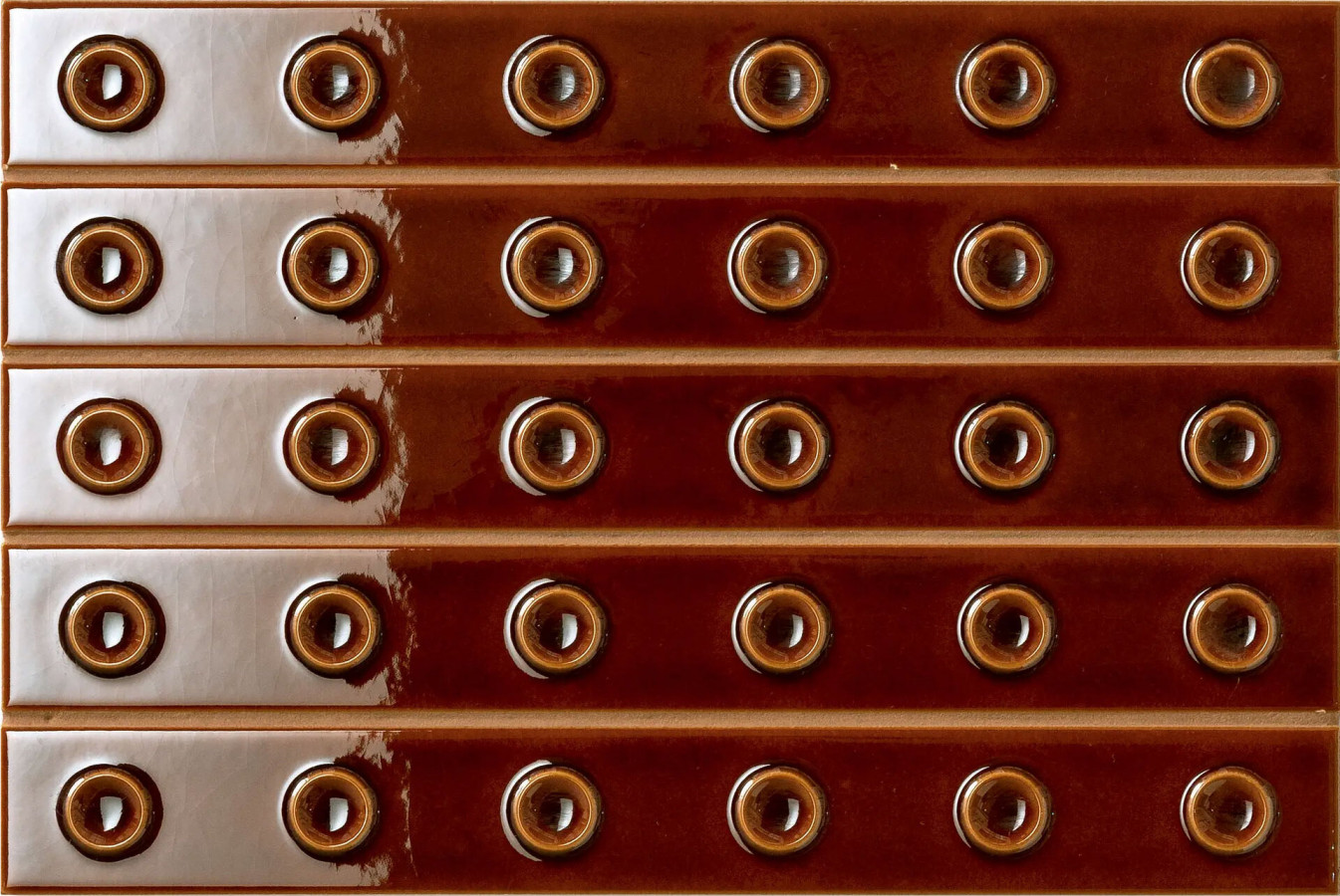 Плитка 32x21 Glossy Down Brun Punto глянцевая бордовый текстурный Mutina Плитка 32x21 Glossy Down Brun Punto глянцевая бордовый текстурный Mutina